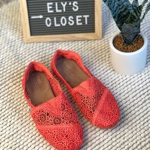 🔥Women’s Toms coral shoes🔥
